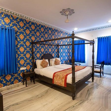 Hotel Royal Pratap Niwas Udaipur Exterior foto