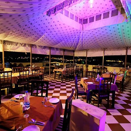 Hotel Royal Pratap Niwas Udaipur Exterior foto