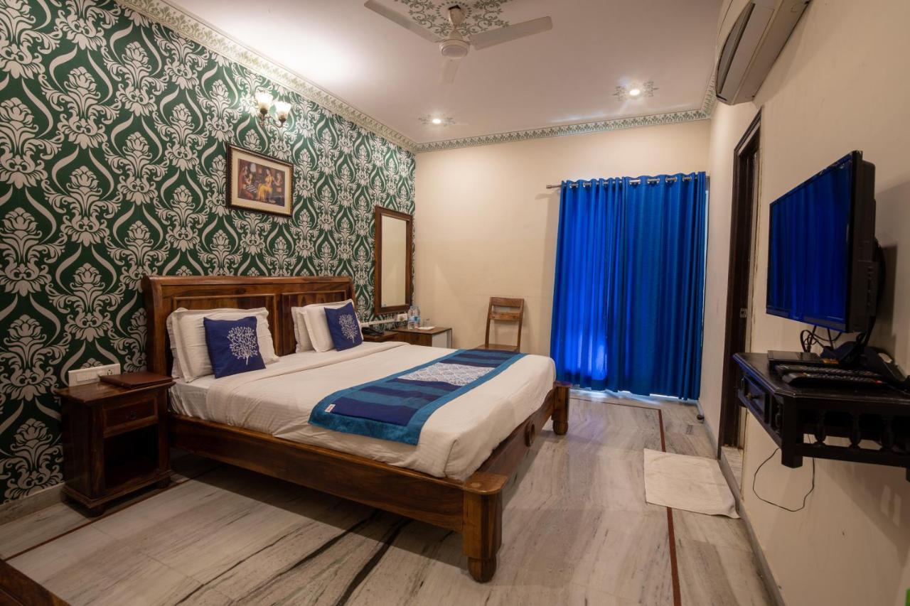 Hotel Royal Pratap Niwas Udaipur Exterior foto
