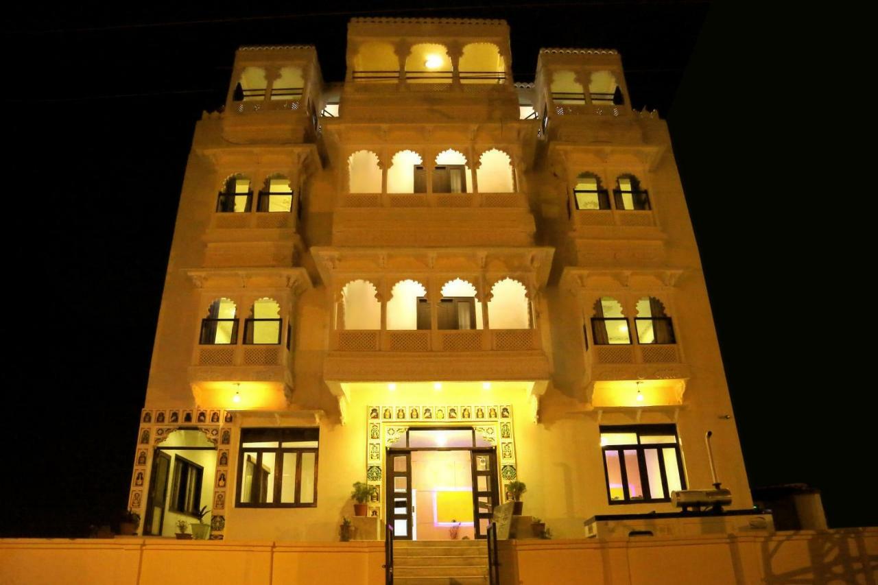Hotel Royal Pratap Niwas Udaipur Exterior foto
